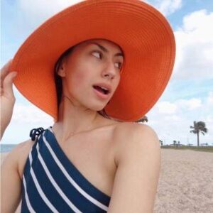 Packable Straw Floppy Hat - Shade & Shore